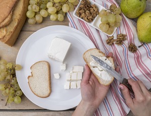 Queijo ajuda na digestão e a emagrecer: veja propriedades e curiosidades sobre o alimento