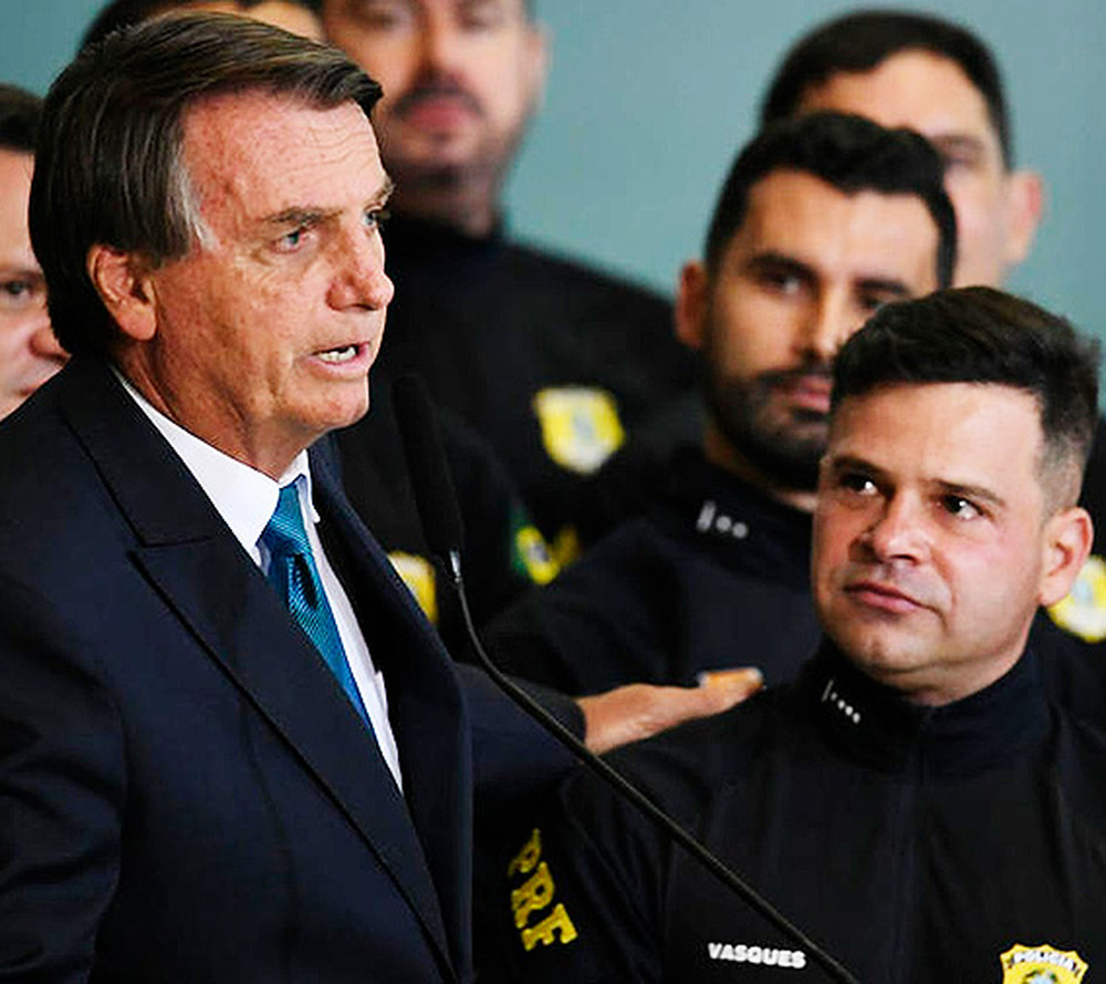 23 denúncias contra ex-diretor-geral da PRF foram ocultadas por corregedor que Bolsonaro indicou
