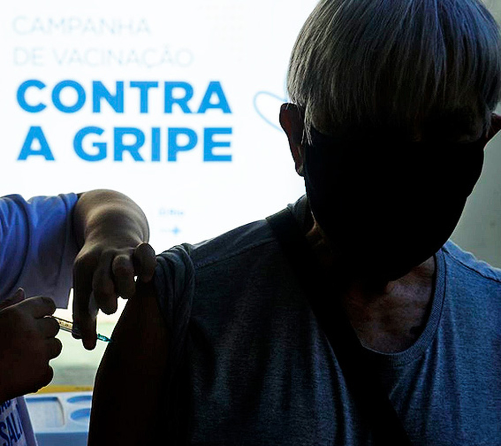 Campanha de vacinação contra gripe começa em todo o país 