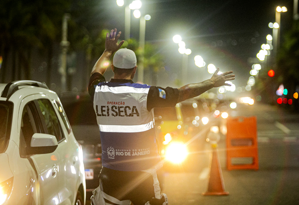 Lei Seca flagra 677 motoristas alcoolizados no último feriadão