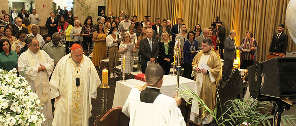 Magistrados e servidores participam da Missa de Páscoa da Justiça