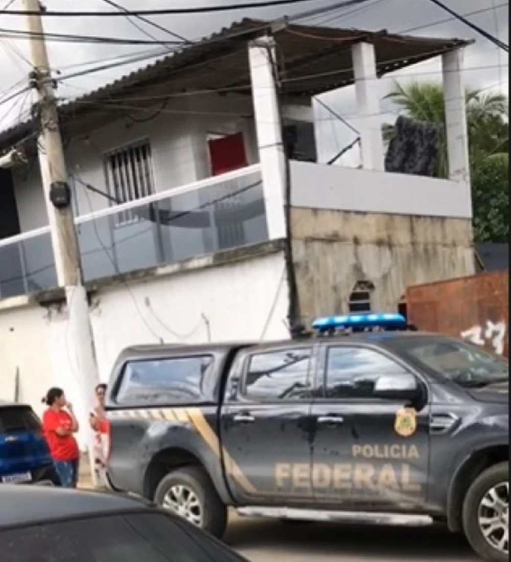 Moradores do bairro Jardim Iguaçu, na Baixada, são despejados após decisão favorável à Universidade Federal Rural do Rio de Janeiro