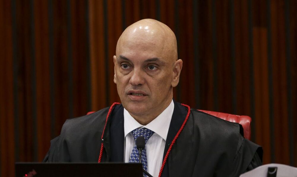 PF identifica pessoas que hostilizaram Alexandre de Moraes na Itália