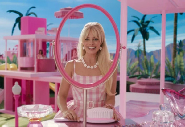 Site faz alerta contra filme da Barbie: 'Não levem seus filhos'