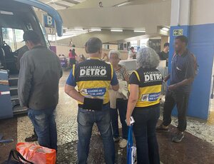 Dia dos Avós: Detro-RJ intensifica fiscalização para proteger os direitos dos idosos e coibir falta de respeito no transporte intermunicipal