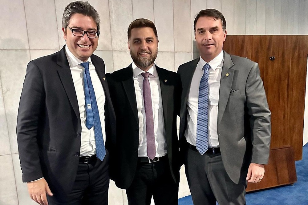 Em busca de apoio no PL, Wladimir Garotinho se reúne com Portinho e Bolsonaro 