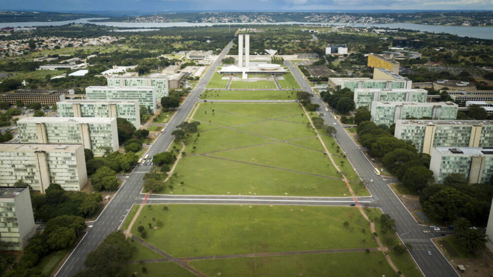 Centrão dobra aposta em reforma ministerial 