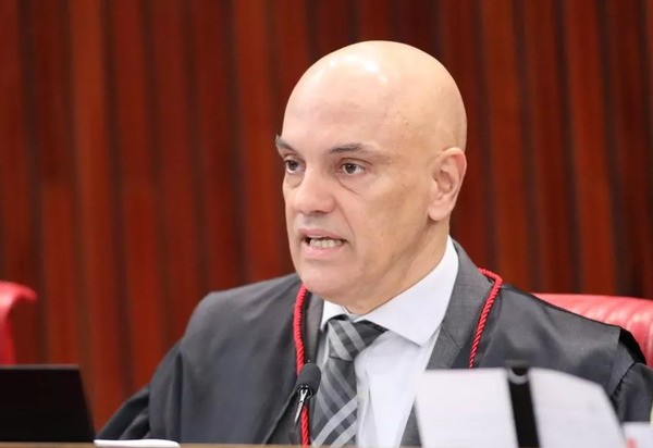 Moraes: presos por tentar explodir bomba confessaram plano para matar ministros do STF