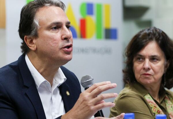 Governo anuncia 1.719 municípios aptos a receber 95 cursos de medicina