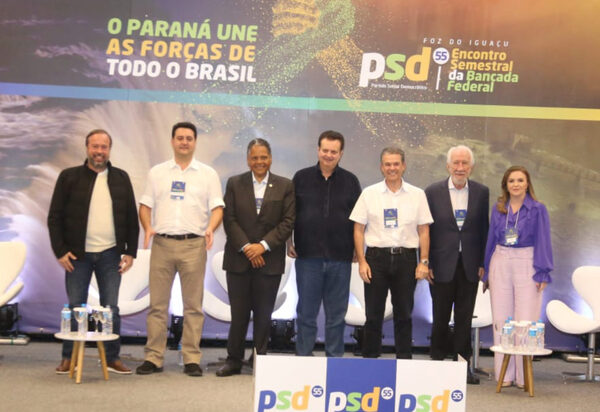 Chitãozinho e Xororó lançam Ratinho Jr. para presidente, mesmo com 3 ministérios, Kassab diz que PSD deve ter candidato em 2026