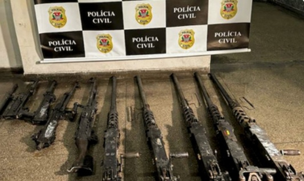 21 metralhadoras que sumiram, 17 já foram encontradas, mais 9 armas furtadas do Arsenal do Exército são recuperadas em São Paulo