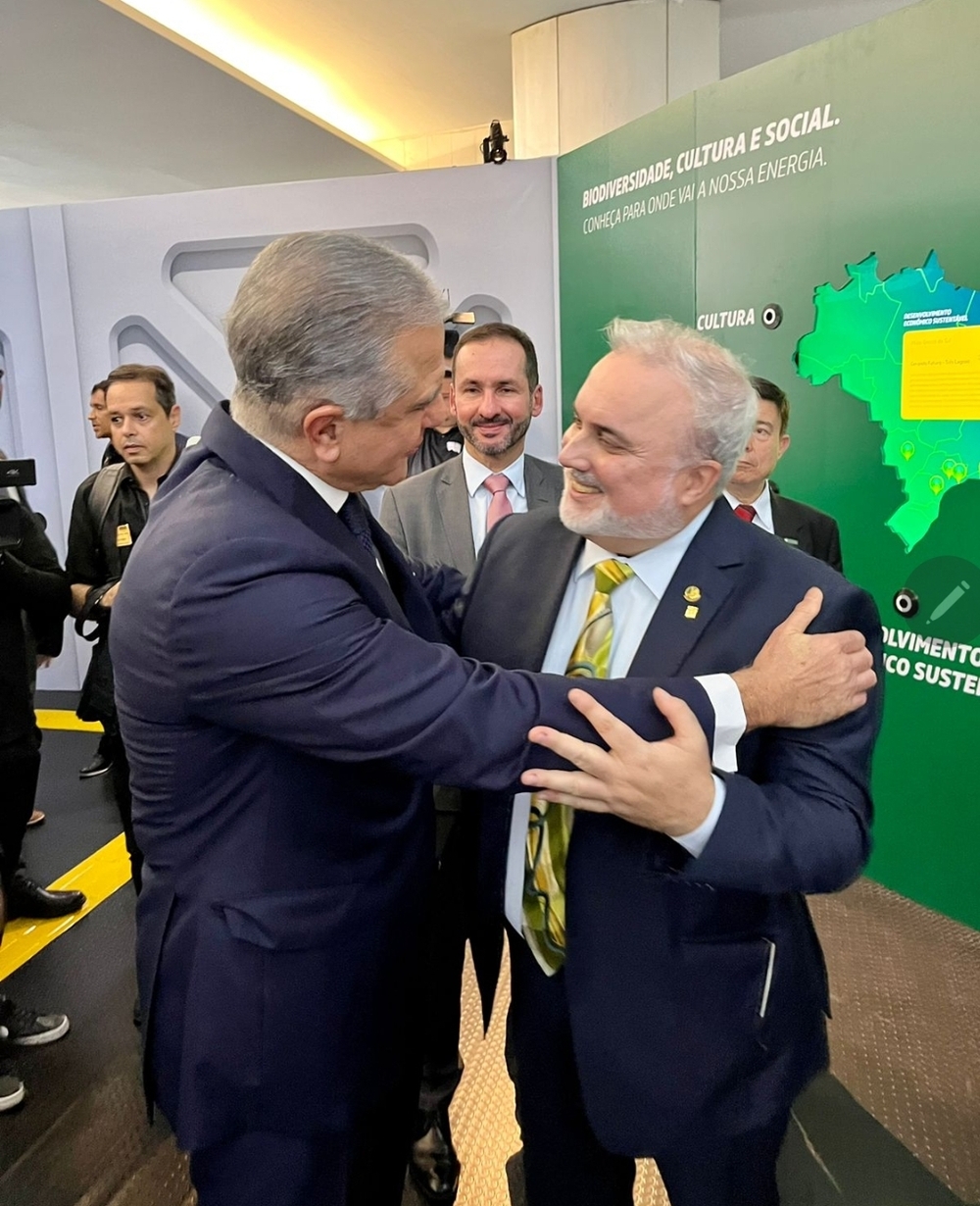 Em conversa com presidente da Petrobras deputado pede que empresa invista no setor nuclear