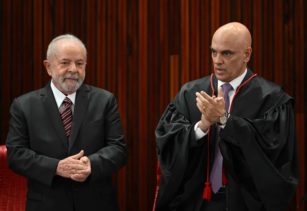 Lula sinaliza que vai indicar Gonet à PGR e Dino ao Supremo em jantar com ministros do STF no Alvorada