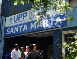 Deputado propõe acabar com UPPs e transferir contingente para policiamento de ruas