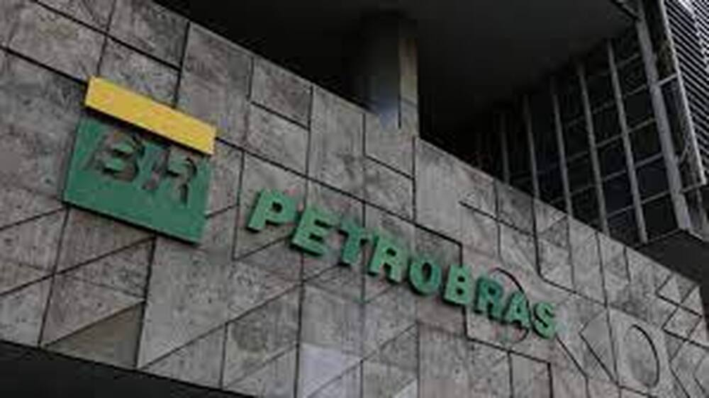 Ações da Petrobras impulsionam mercado no primeiro ano do governo Lula
