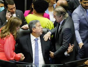Federação Progressistas / Republicanos / União Brasil 'está praticamente certa', diz Bruno Reis