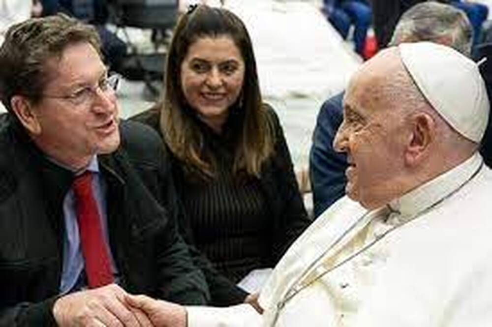 Papa Francisco recebe comitiva do PT no Vaticano