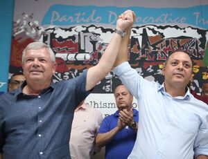 Axel Grael lança Rodrigo Neves como pré-candidato a prefeito de Niterói