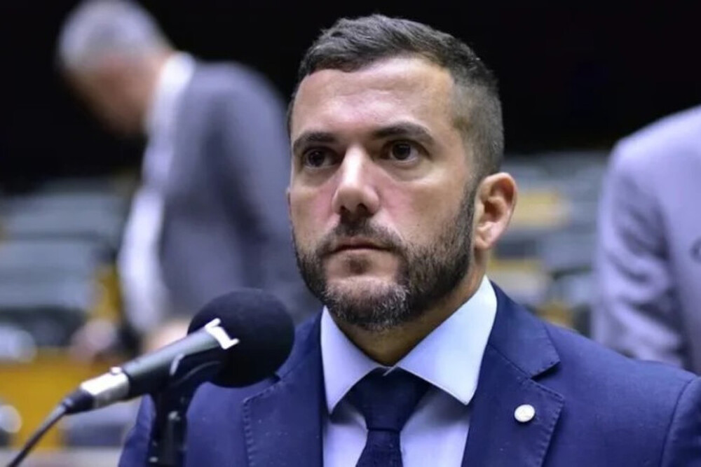 Justiça rejeita queixa-crime de parlamentar bolsonarista Carlos Jordy contra ex-prefeito de Niterói