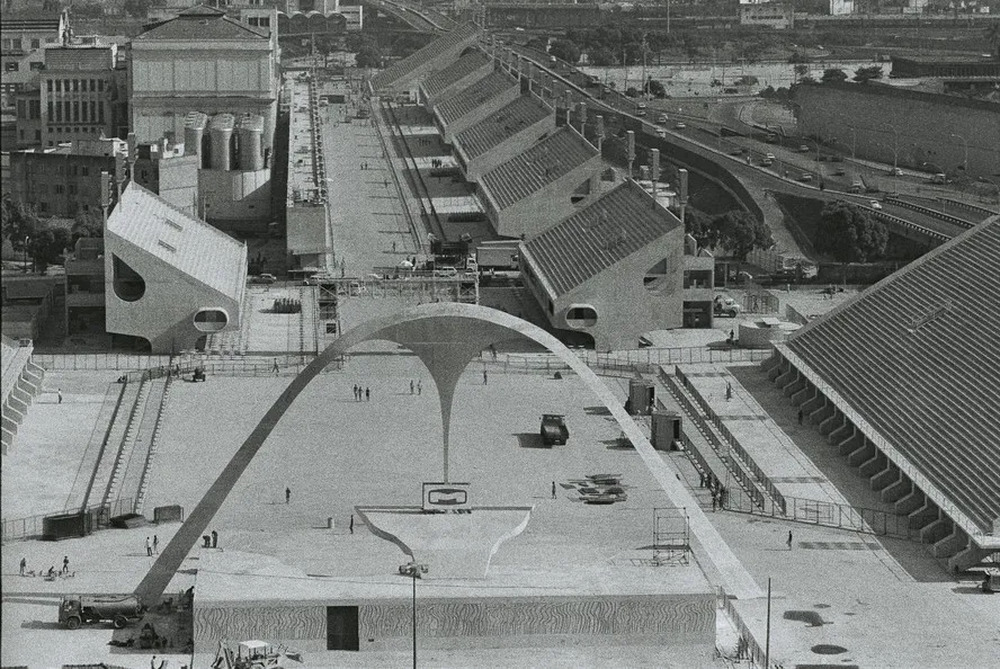 'Passarela de Histórias': projetado pelo arquiteto Oscar Niemeyer, Sambódromo do Rio completa 40 anos