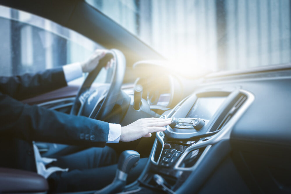 Pesquisa mostra que 85% dos passageiros desejam ar-condicionado obrigatório em todas as categorias de carros por aplicativo  