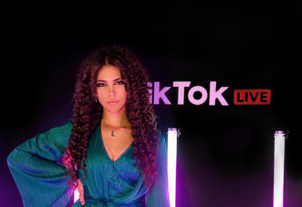 Streamer Brasileira do TikTok fica entre Top 10 do Mundo.