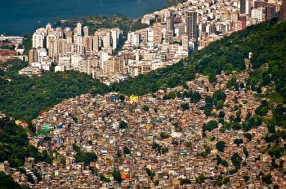 Desafios Urbanos no Rio de Janeiro: Entre a Beleza Natural e a Necessidade de Infraestrutura