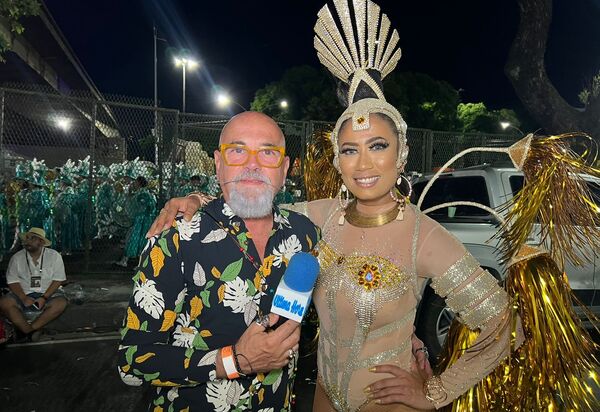 Jaqueline traz novidades como musa da São Clemente no Carnaval 2024