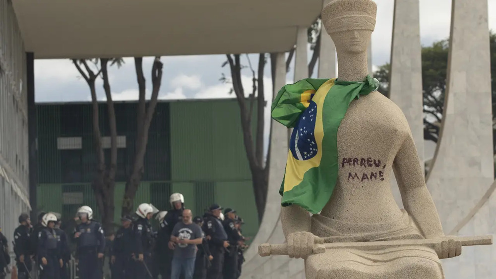 A partidarização das instituições de Estado: um risco à democracia brasileira.