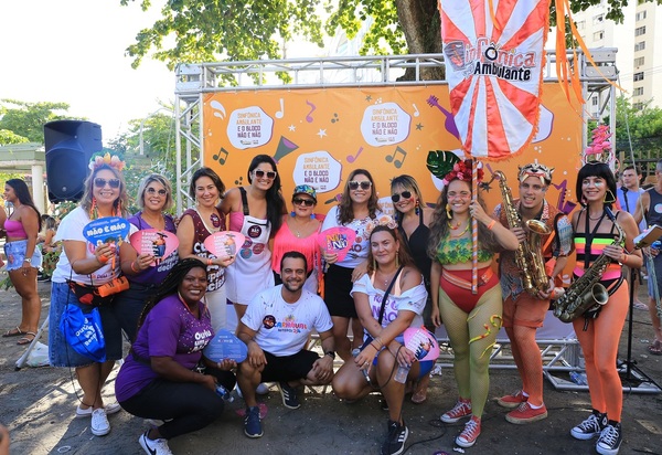 Niterói encerra carnaval com folia e educação