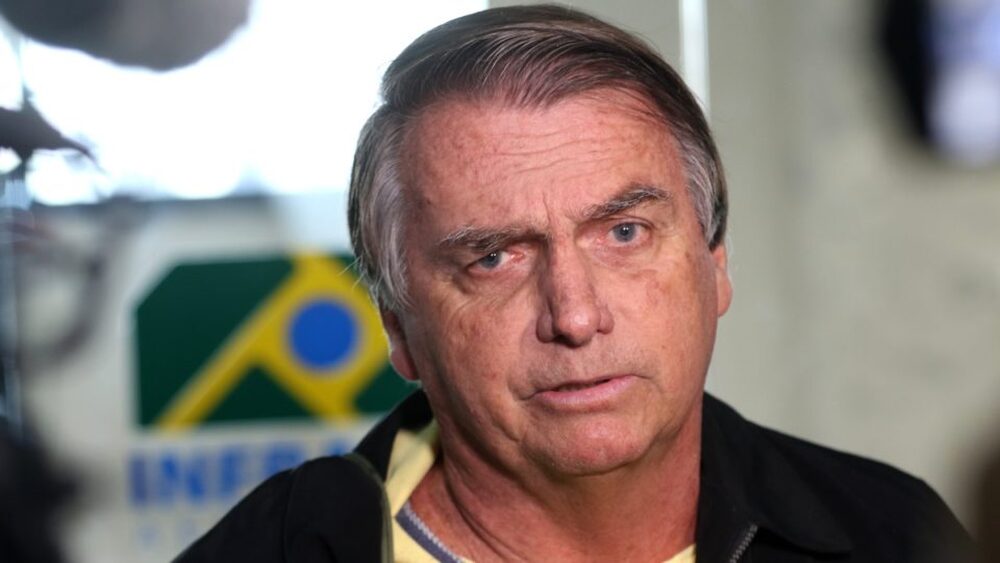 Bolsonaro é intimado pela Polícia Federal para depor em investigação sobre possíveis planos golpistas