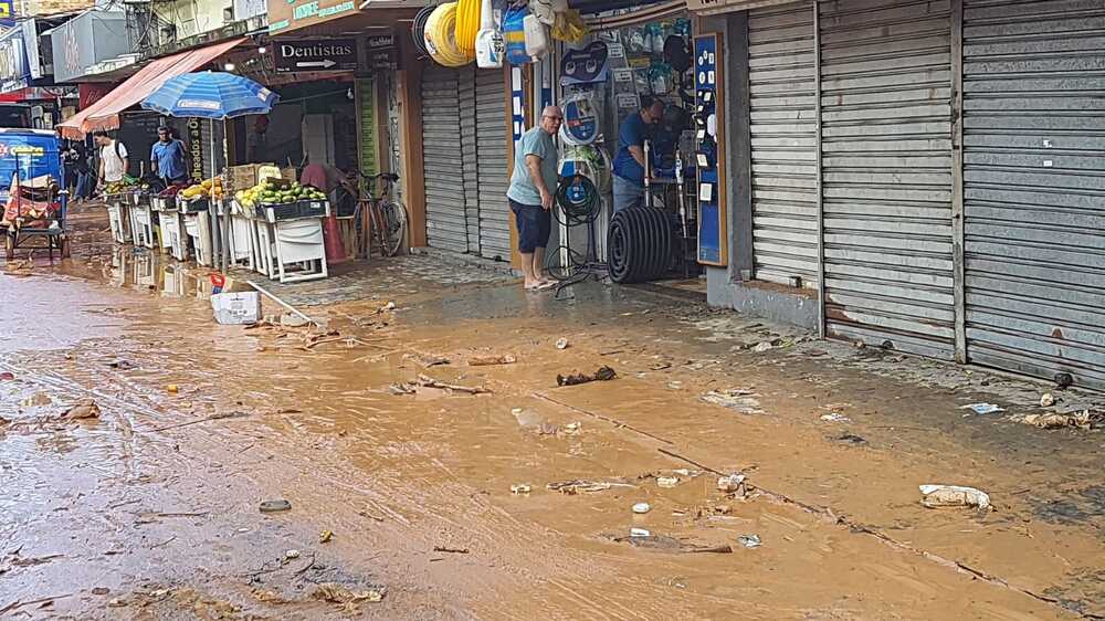 Prefeitura de Nova Iguaçu confirma duas mortes após temporal