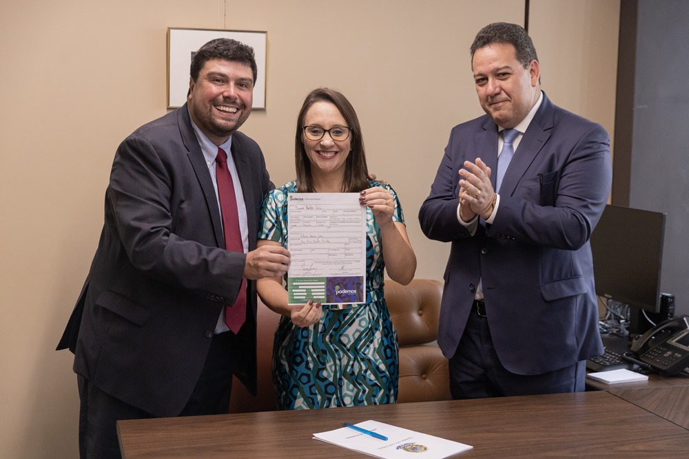 Pré-candidato em Niterói, Bruno Lessa se filia ao Podemos