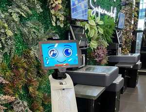 Sucesso entre clientes, robô inteligente da Rede Supermarket participa do encerramento da 34ª SRE Trade Show – Super Rio Expofood no RioCentro