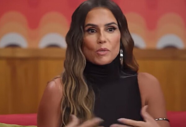 Deborah Secco recorda sexo com famosa: ‘A mais gostosa que já transei’