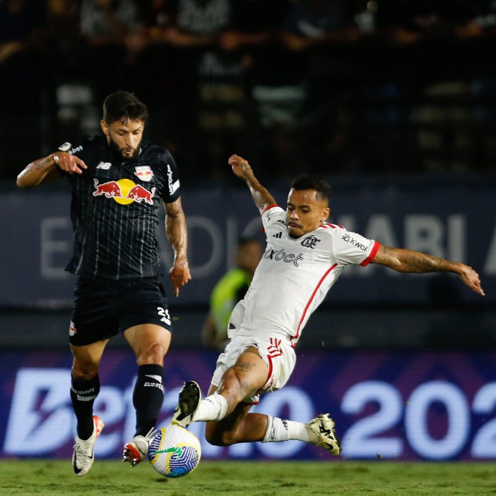 Flamengo empata com o Bragantino e ajuda o Botafogo a manter liderança do Brasileirão