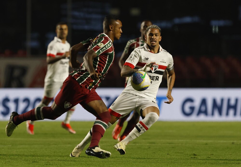 Fluminense perde termina a rodada na zona do rebaixamento