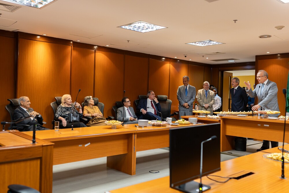 Desembargador Maurício Caldas Lopes é homenageado em sua despedida do TJRJ