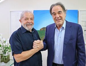 'Lula é líder único', diz Oliver Stone sobre estreia do filme sobre Lula no festival de Cannes