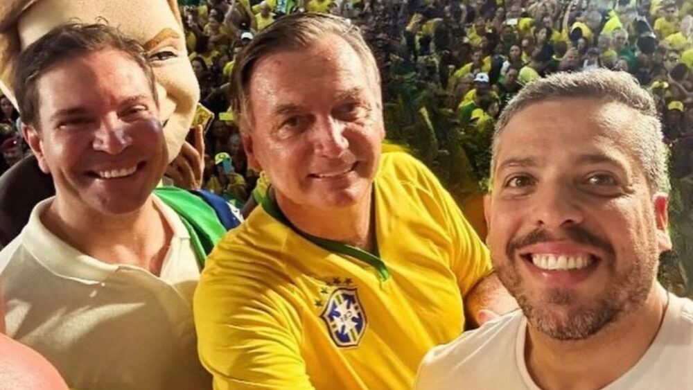 Racha no bolsonarismo: Rodrigo Amorim ganha apoio de Flávio Bolsonaro e Otoni de Paula negocia retirada de candidatura em apoio a Ramagem