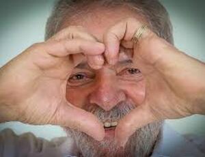 TSE pune parlamentares que associaram Lula ao satanismo