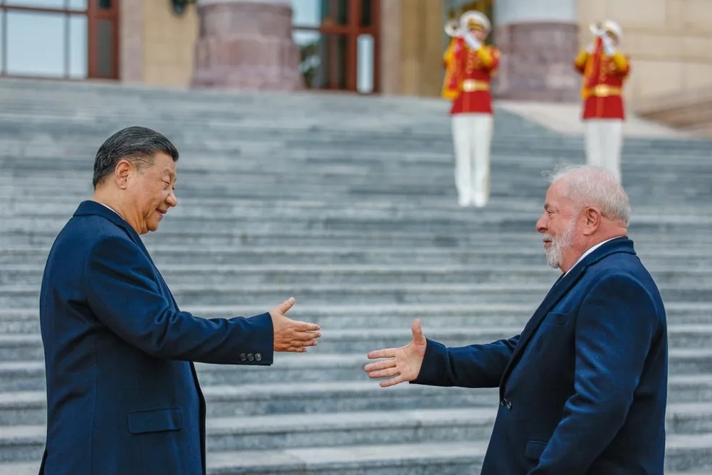 Xi Jinping vem ao Brasil e colocará o país na rota da seda