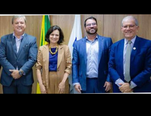 Prefeito de Búzios se reúne com Ministra da Saúde em Brasília para buscar melhoria no SUS