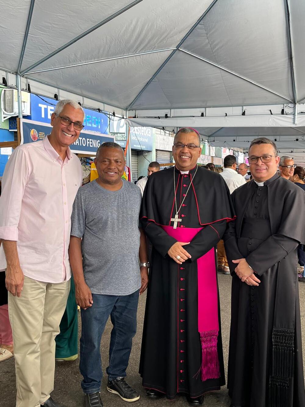 Encerramento da Festa de Santo Antonio Celebra Tradição e Sucesso em Nova Iguaçú 