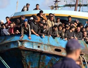 Guarda costeira da Grécia jogou imigrantes ao mar e provocou a morte de mais de 40, denuncia BBC