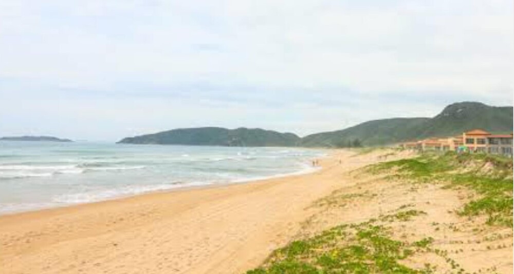 Praia de Tucuns, em Búzios, conquista Certificação Bandeira Azul: Um triunfo para a comunidade buziana