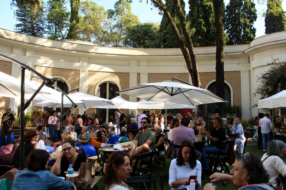 Edição de inverno do Bazar da Cidade na Casa Museu Ema Klabin traz opções para esquentar o fim de semana