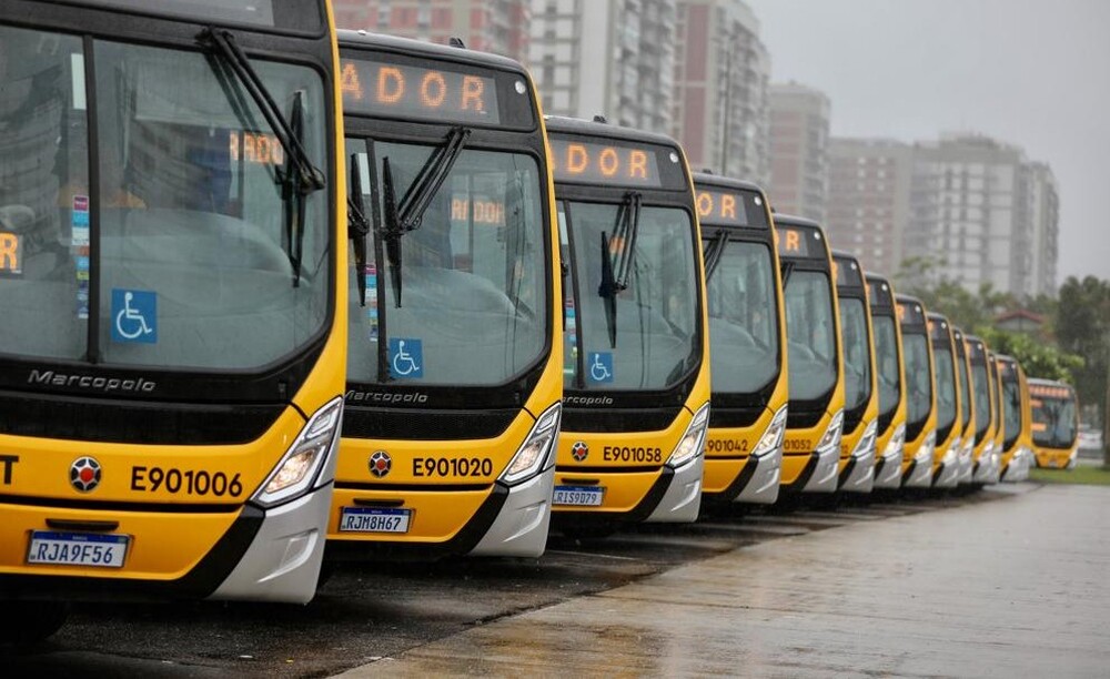 Presidente Lula e Prefeito Paes assinam contratos para financiar BRT e obras de infraestrutura