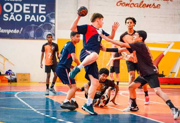 Jogos Escolares do RJ: Competição de Handebol agita São Gonçalo