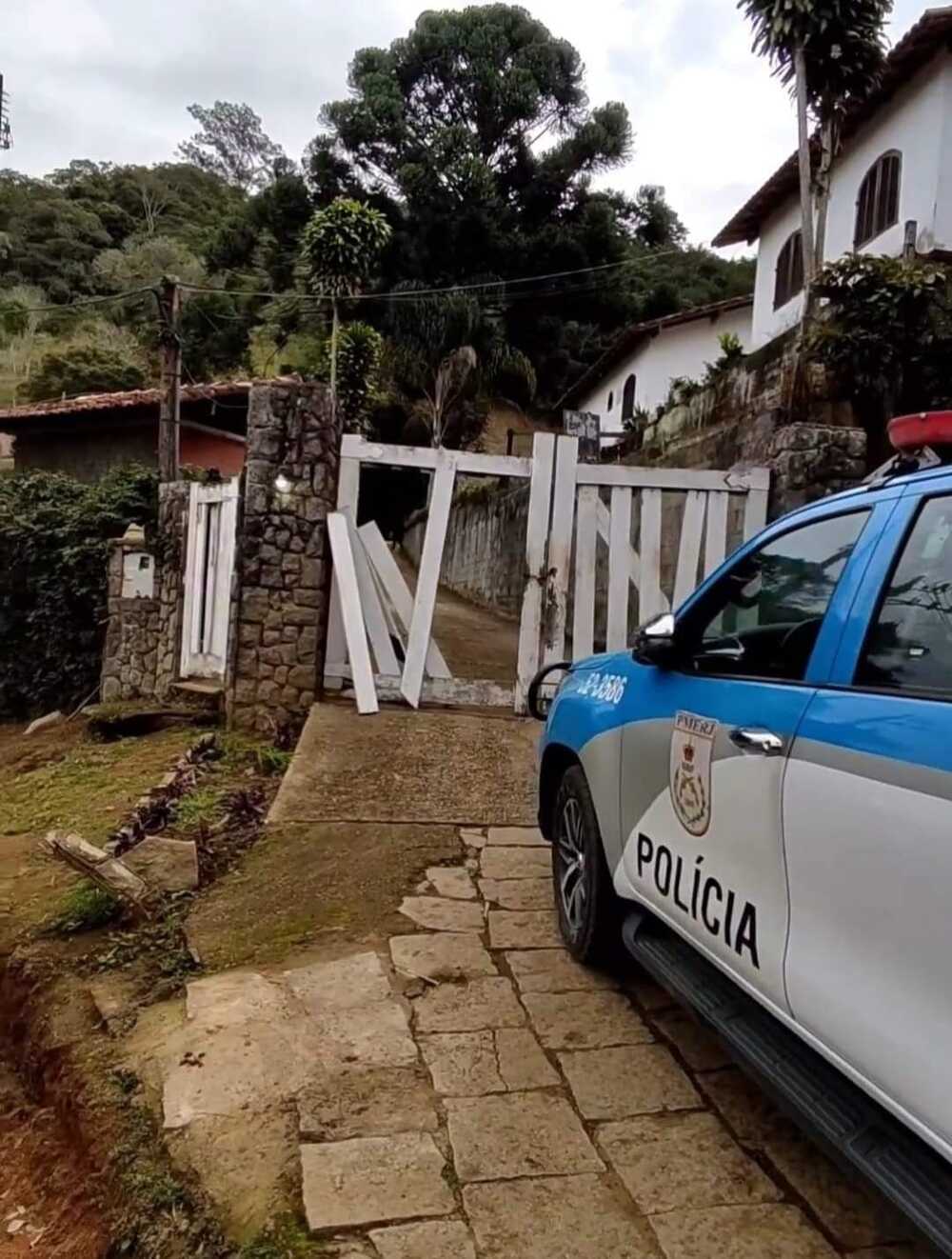 Polícia busca suspeito de matar 4 pessoas em chacina na Região Serrana do Rio